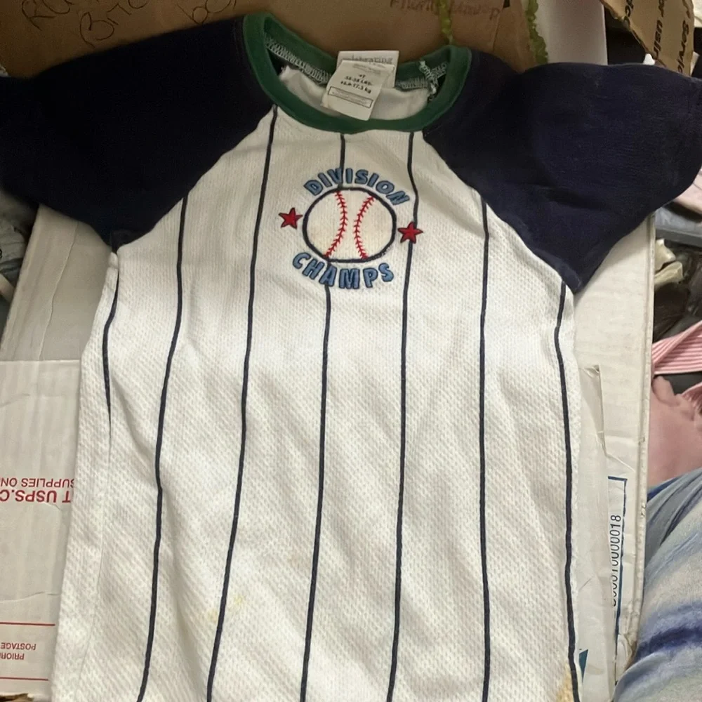FINAL MARKDOWN Carters kids short sleeve top